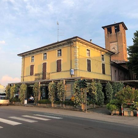 Locanda Da Romano Cadeo エクステリア 写真