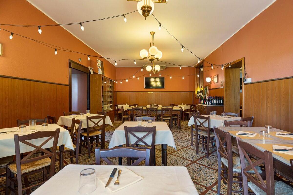 Locanda Da Romano Cadeo エクステリア 写真